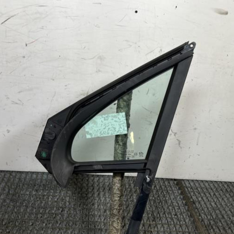 Custode avant droit (porte) PEUGEOT 208 1 Photo n°4