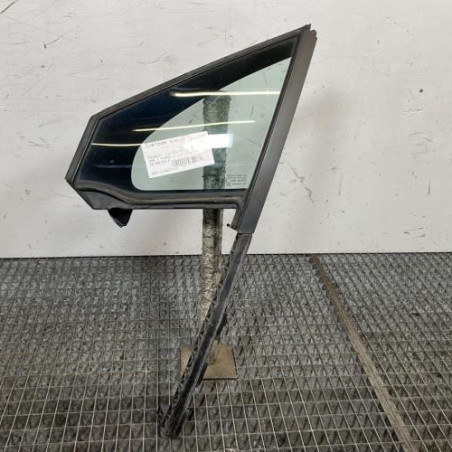 Custode avant gauche (porte) PEUGEOT 208 1 Photo n°1