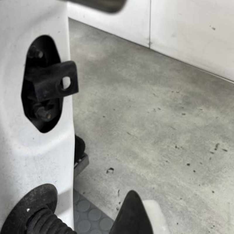 Porte avant droit PEUGEOT 208 1 Photo n°4