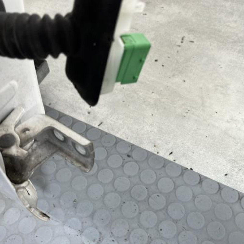 Porte avant droit PEUGEOT 208 1 Photo n°5