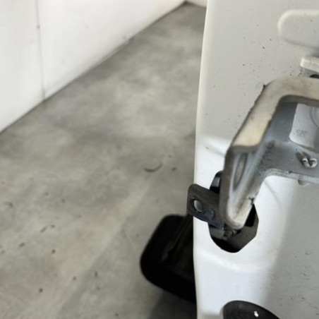 Porte avant gauche PEUGEOT 208 1