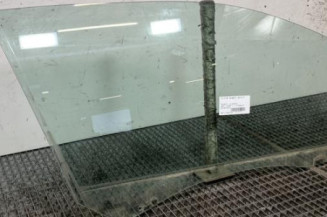 Vitre avant droit PEUGEOT 208 1