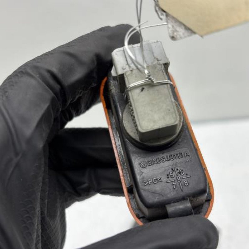 Repetiteur clignotant avant gauche (Feux) VOLKSWAGEN GOLF 3 Photo n°4