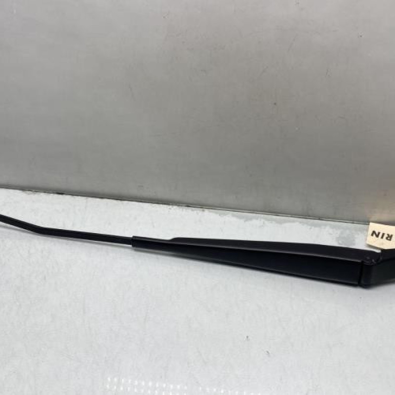 Bras essuie glace avant droit VOLKSWAGEN POLO 5 Photo n°1