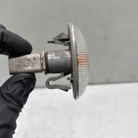 Repetiteur clignotant avant droit  (Feux) PEUGEOT 206