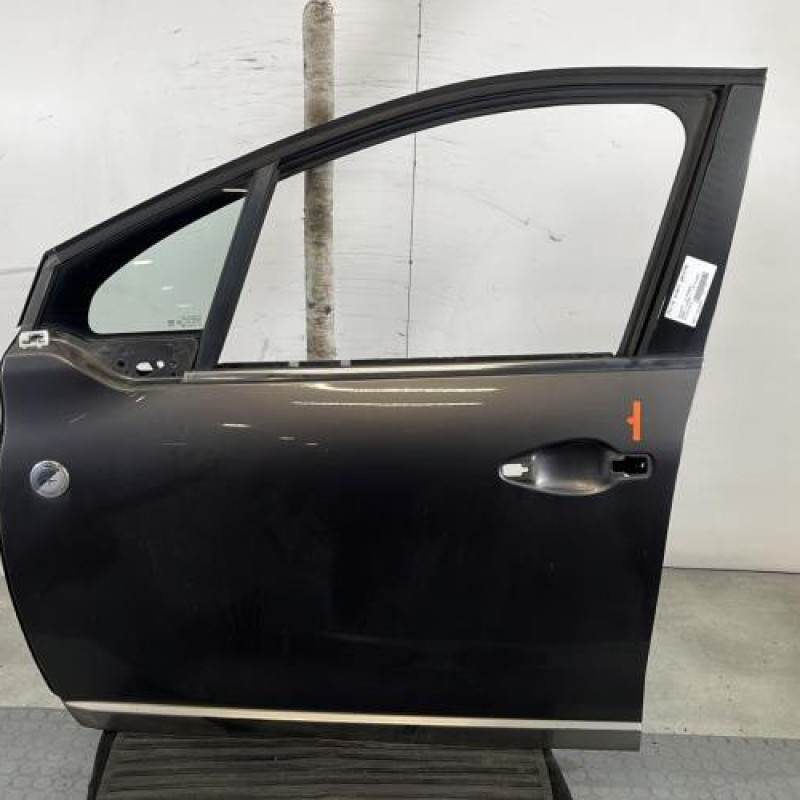 Porte avant gauche PEUGEOT 2008 1 Photo n°1