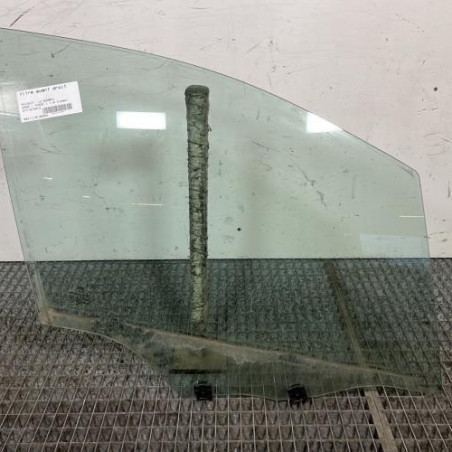 Vitre avant droit PEUGEOT 2008 1 Photo n°1