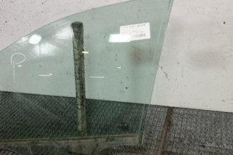 Vitre avant gauche PEUGEOT 2008 1