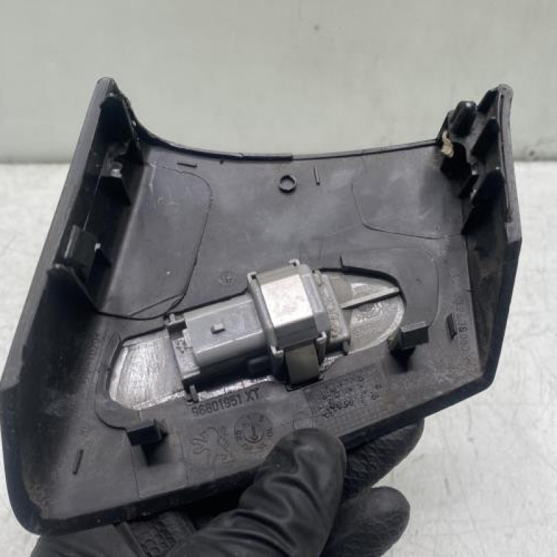 Repetiteur clignotant avant droit  (Feux) PEUGEOT 207 Photo n°4