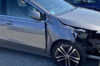 Bas de caisse gauche MERCEDES CLASSE B 247