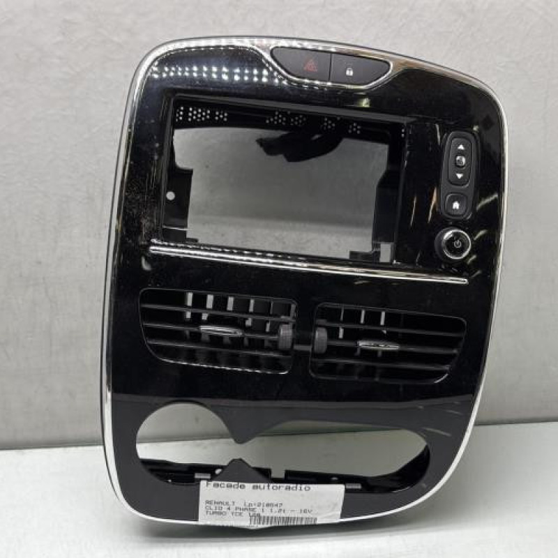 Facade autoradio RENAULT CLIO 4 Photo n°1