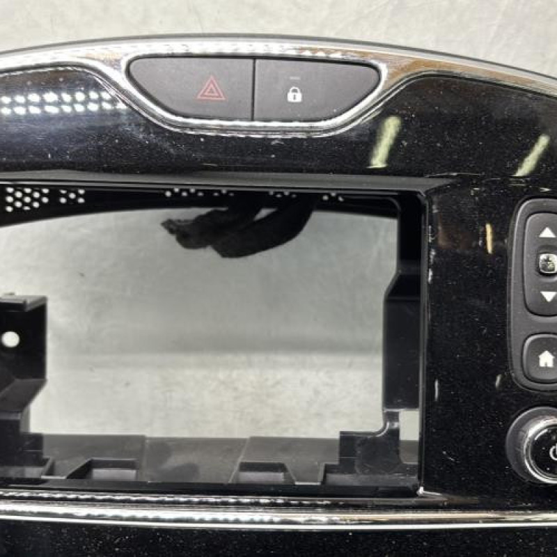 Facade autoradio RENAULT CLIO 4 Photo n°2