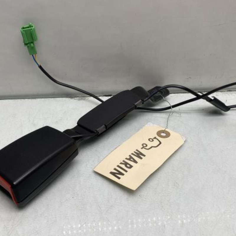 Attache ceinture avant droit VOLKSWAGEN POLO 5 Photo n°1