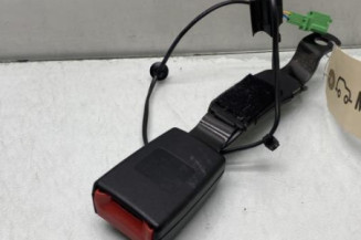 Attache ceinture avant gauche VOLKSWAGEN POLO 5