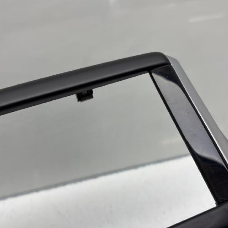 Facade autoradio PEUGEOT 208 1 Photo n°3