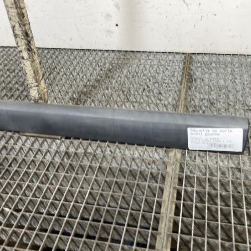 Baguette de porte avant gauche RENAULT CLIO 2 CAMPUS Photo n°3
