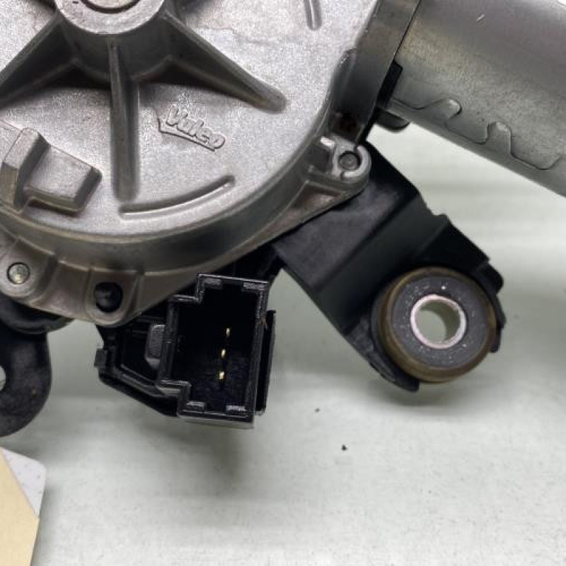 Moteur essuie glace arriere RENAULT CLIO 4 Photo n°3