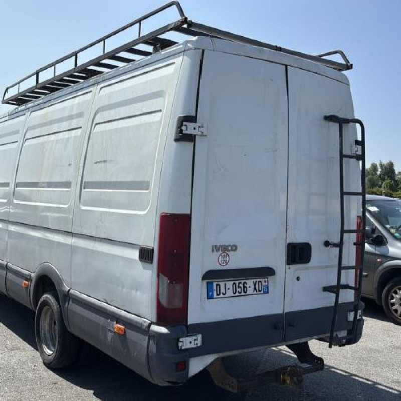 Demarreur IVECO DAILY 3 Photo n°9