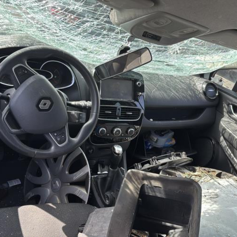 Facade autoradio RENAULT CLIO 4 Photo n°19