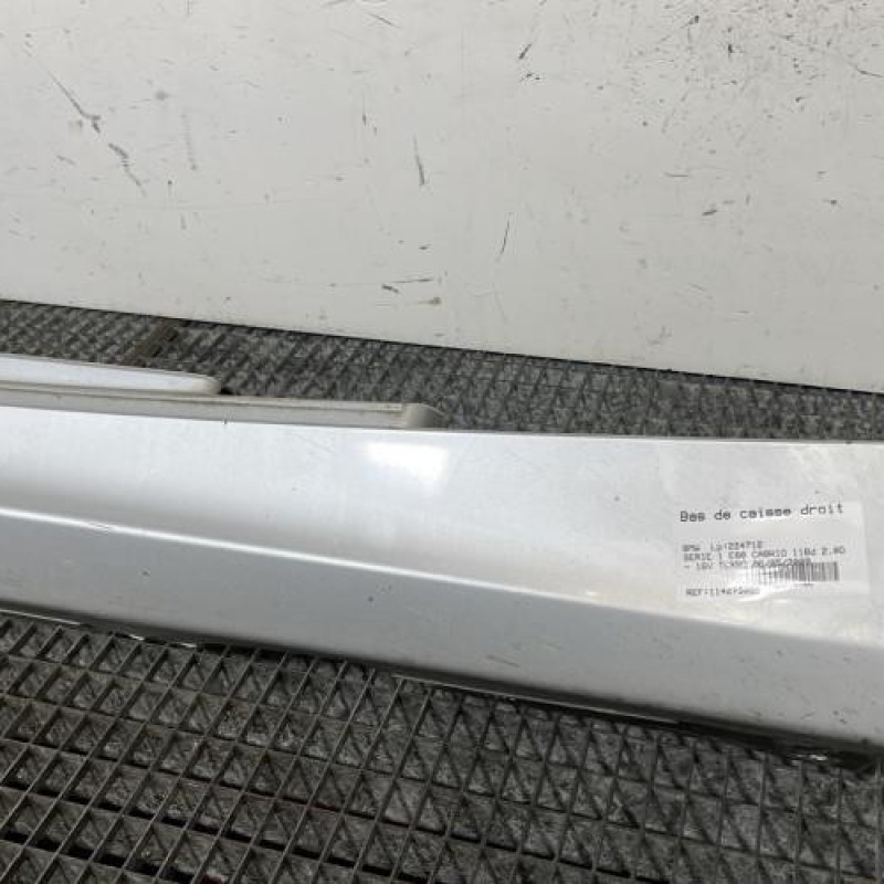 Bas de caisse droit BMW SERIE 1 E88 Photo n°3