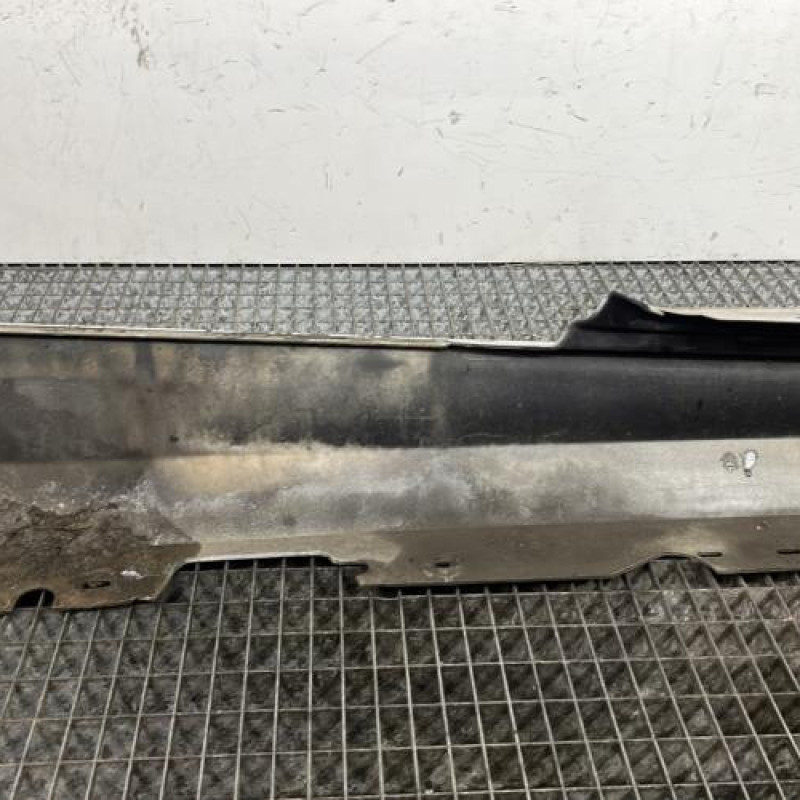 Bas de caisse gauche BMW SERIE 1 E88 Photo n°6