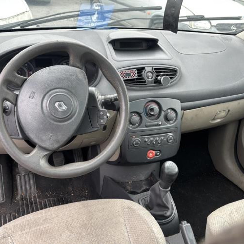 Poignee porte avant droit RENAULT CLIO 3 Photo n°15