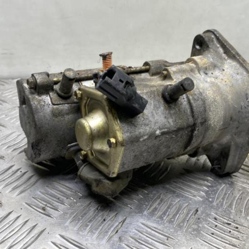 Demarreur TOYOTA RAV4 2 Photo n°1