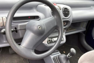 Poignee interieur avant gauche RENAULT TWINGO 1