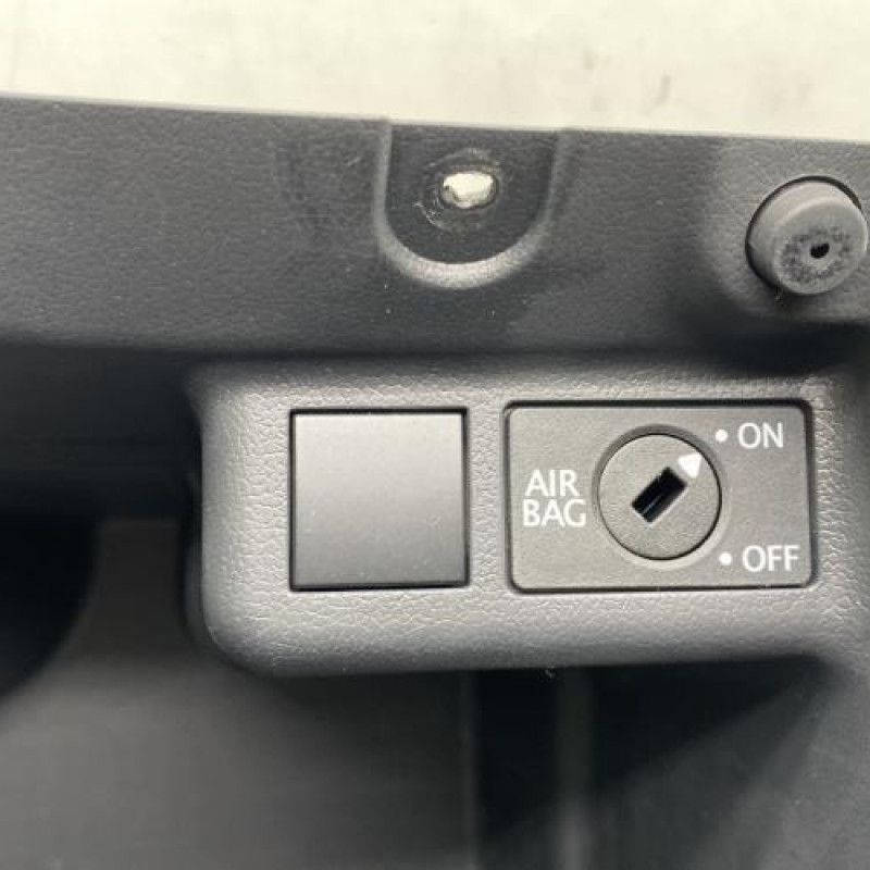 Boite a gants VOLKSWAGEN POLO 5 Photo n°3