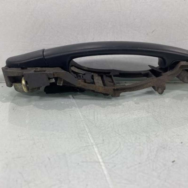 Poignee porte arriere gauche VOLKSWAGEN POLO 4 Photo n°1