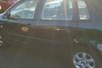 Poignee porte arriere gauche VOLKSWAGEN POLO 4