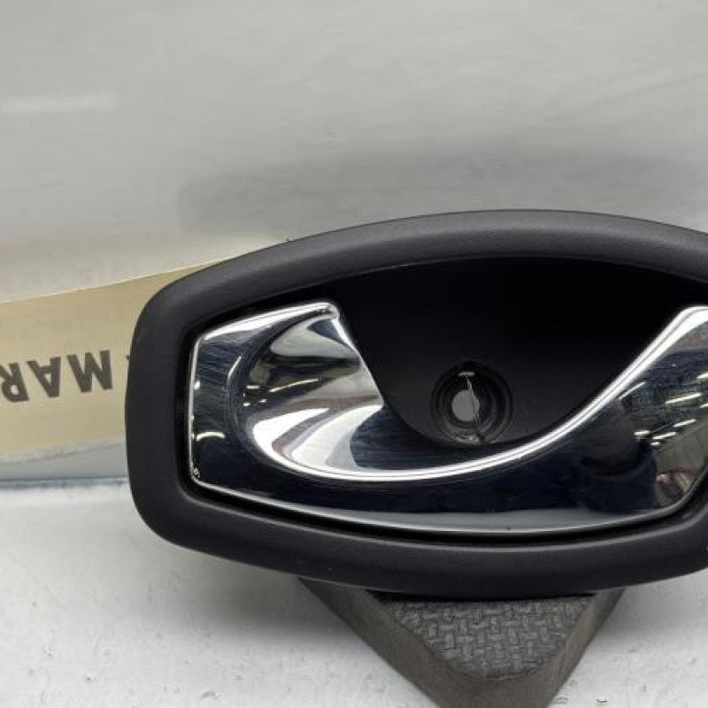 Poignee interieur avant gauche RENAULT CAPTUR 1 Photo n°1