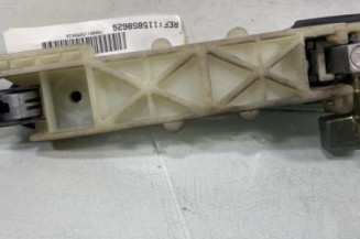 Poignee porte arriere gauche HYUNDAI TUCSON 1