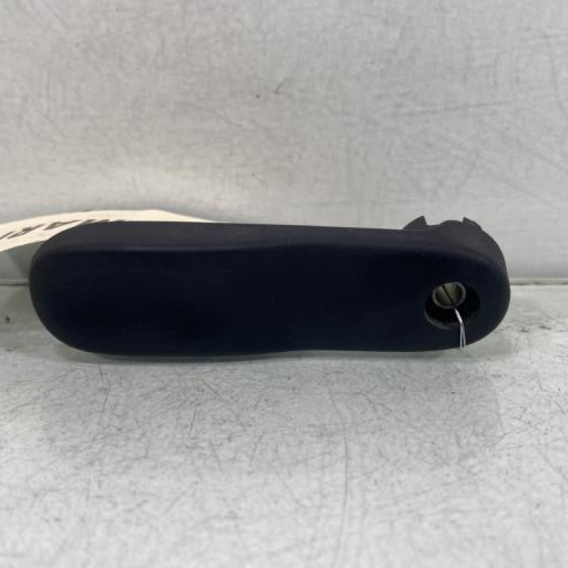 Poignee porte coffre droit RENAULT KANGOO 1 Photo n°2