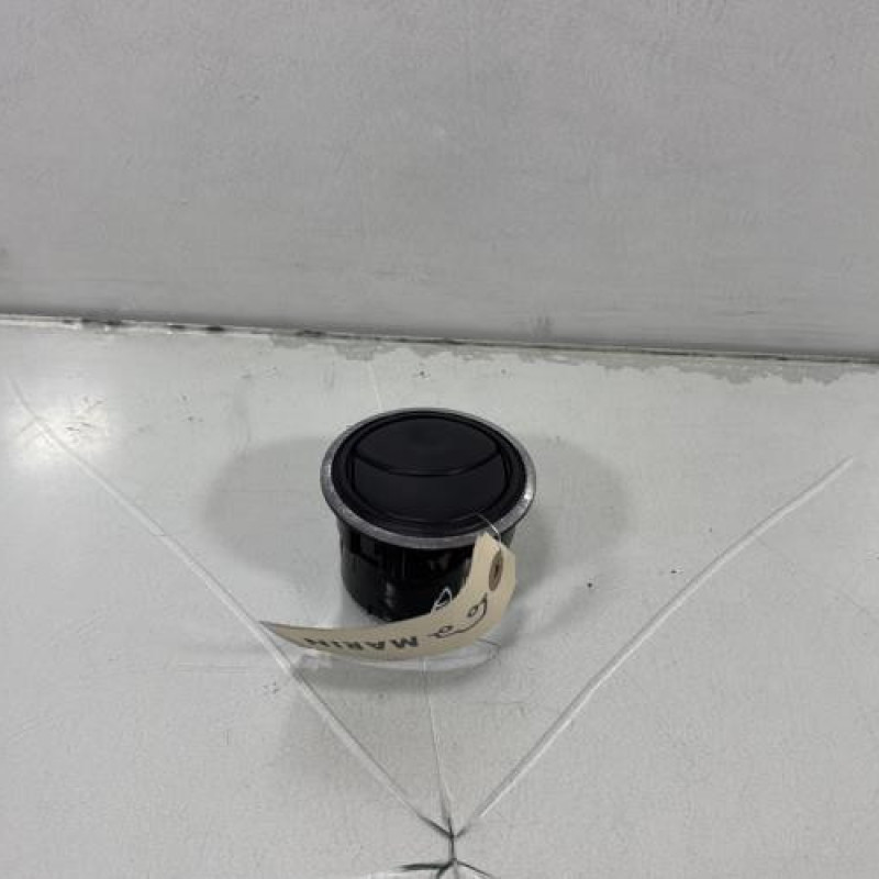 Aerateur tableau de bord avant gauche DACIA DUSTER 1 Photo n°1