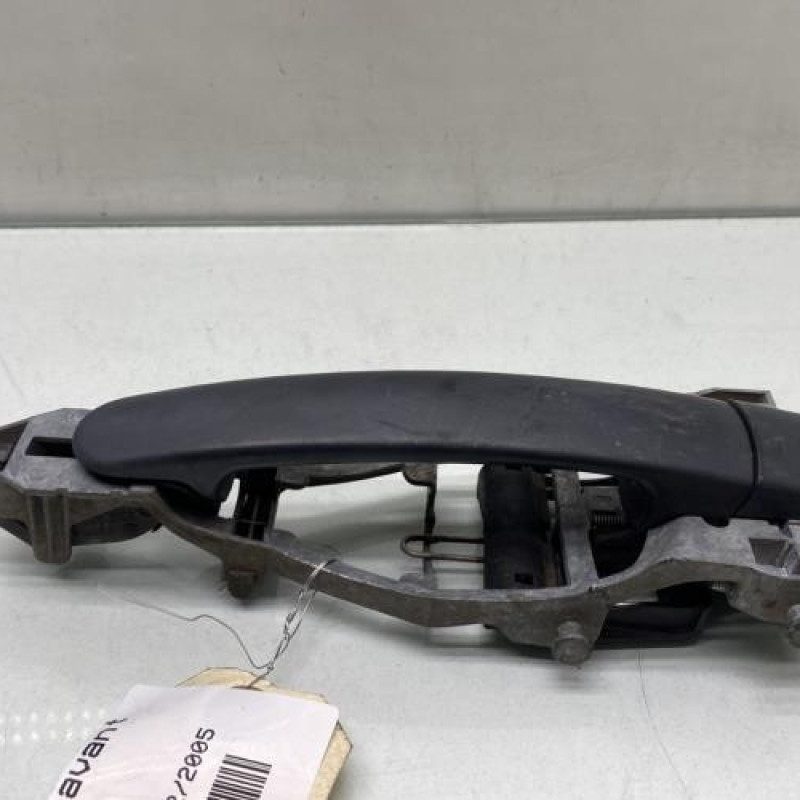 Poignee porte avant droit VOLKSWAGEN GOLF 5 Photo n°3