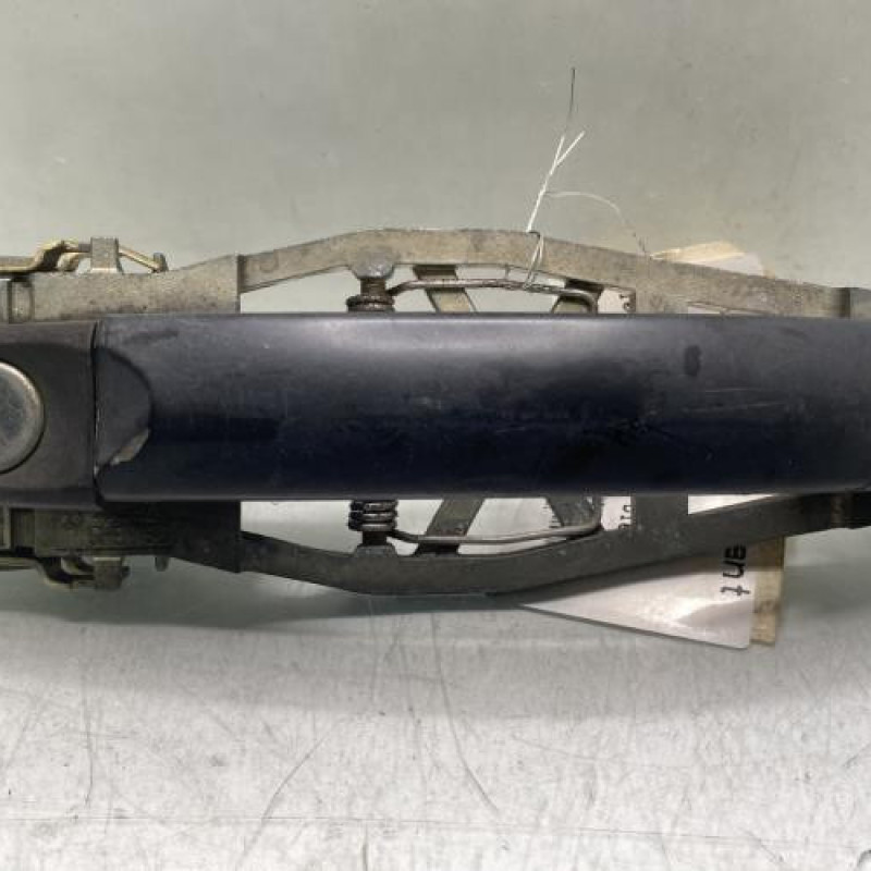 Poignee porte avant droit VOLKSWAGEN TOURAN 1 Photo n°1