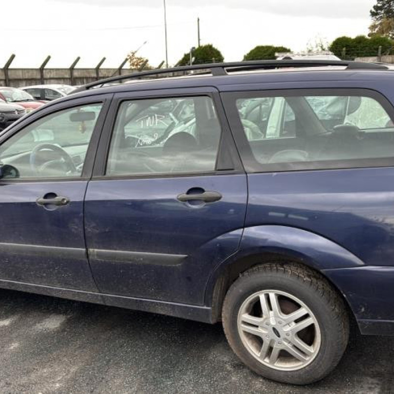 Feu arriere principal droit (feux) FORD FOCUS 1 Photo n°10