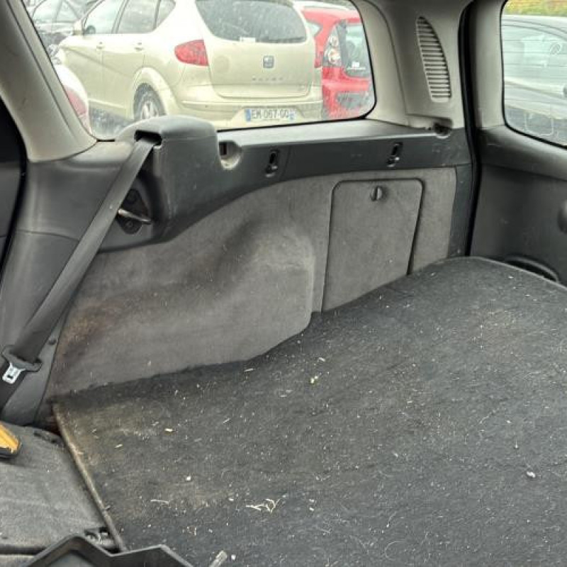 Feu arriere principal droit (feux) FORD FOCUS 1 Photo n°14