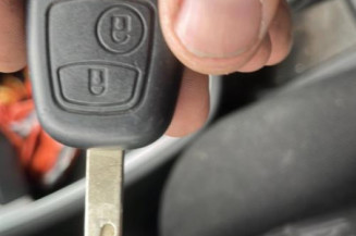 Poignee porte avant droit PEUGEOT 307