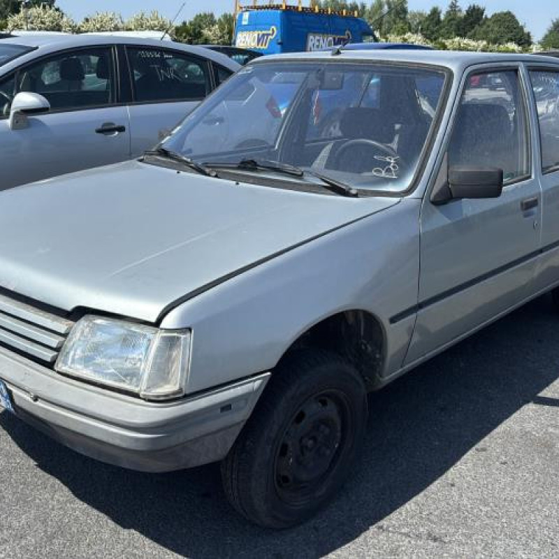 Demarreur PEUGEOT 205 Photo n°4