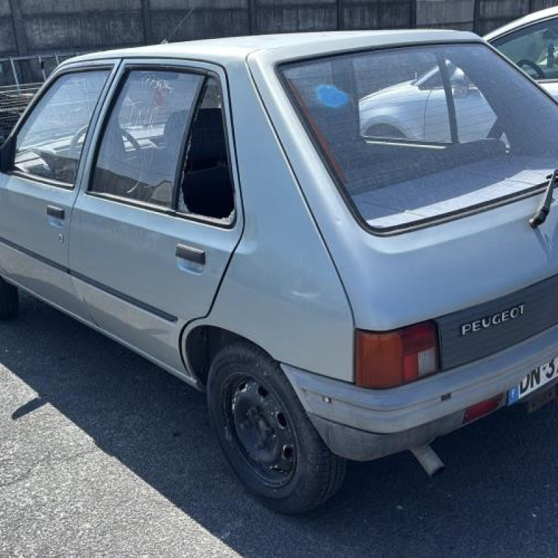 Demarreur PEUGEOT 205 Photo n°7