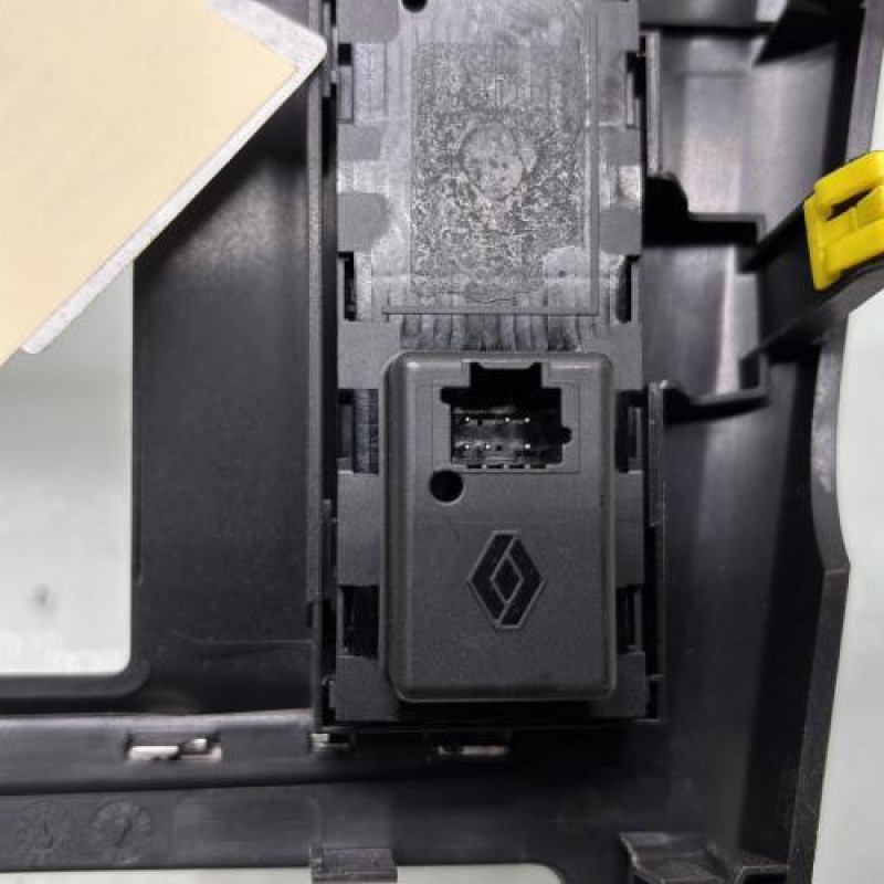 Facade autoradio RENAULT KADJAR Photo n°4