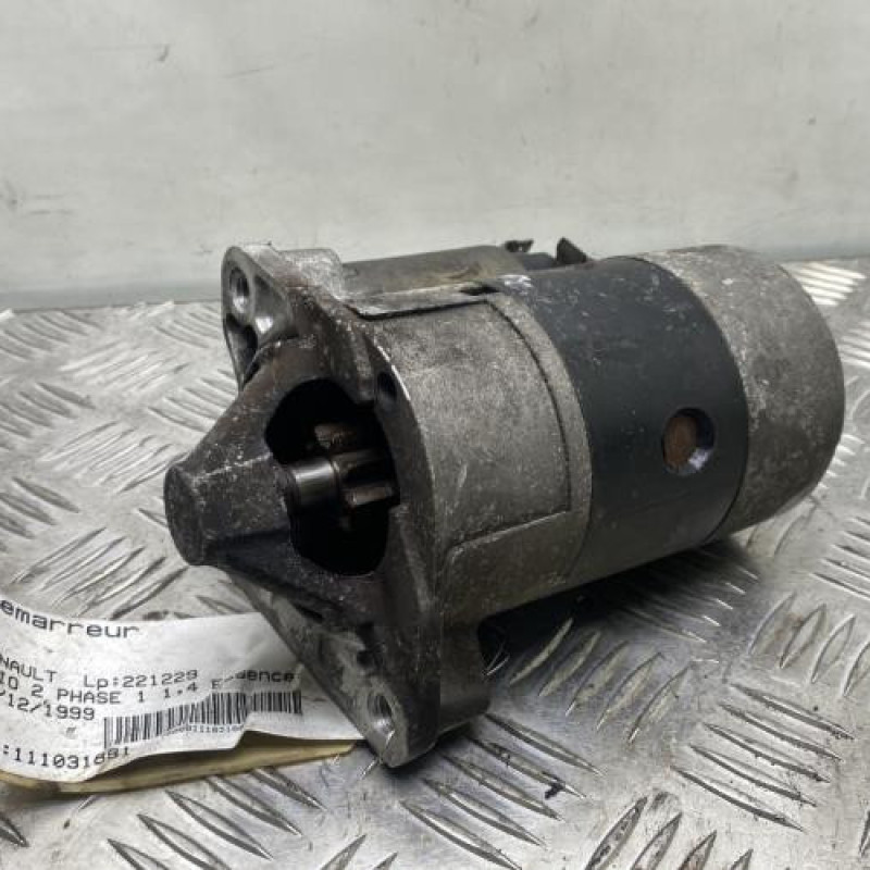 Demarreur RENAULT CLIO 2 Photo n°1