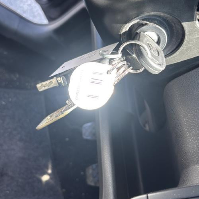 Poignee porte arriere gauche VOLKSWAGEN POLO 4 Photo n°20