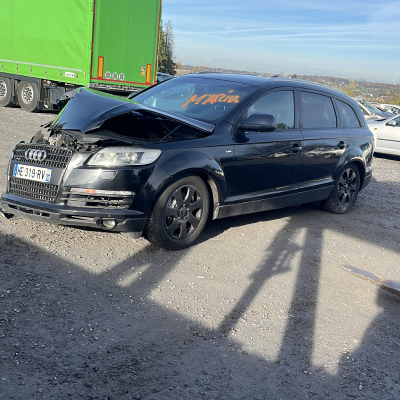 AUDI Q7 1 PHASE 1 3.0 TDI - 24V V6 TURBO QUATTRO 4X4 Photo n°1