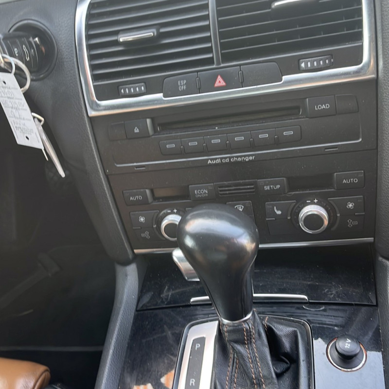 AUDI Q7 1 PHASE 1 3.0 TDI - 24V V6 TURBO QUATTRO 4X4 Photo n°9