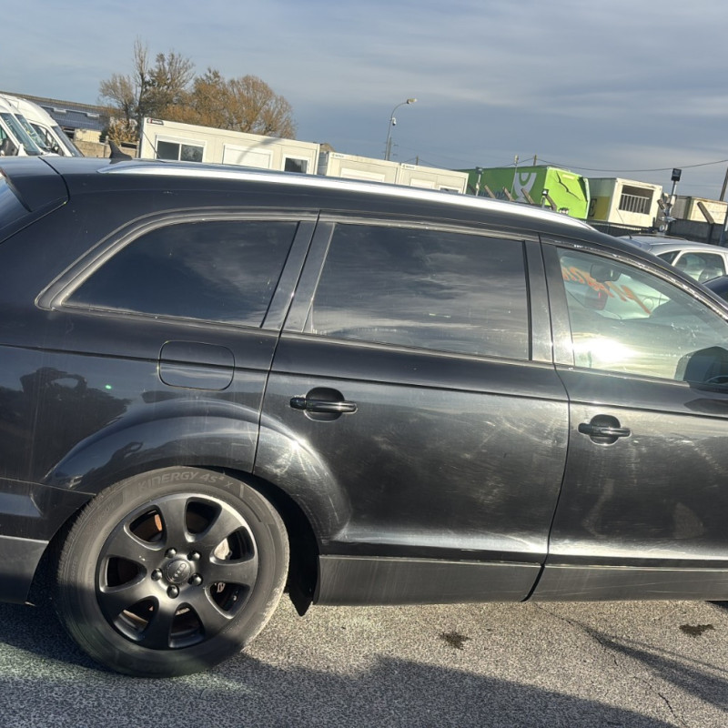 AUDI Q7 1 PHASE 1 3.0 TDI - 24V V6 TURBO QUATTRO 4X4 Photo n°18