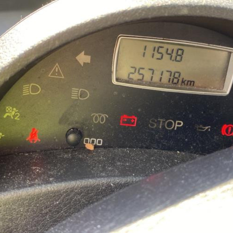 Pompe de direction PEUGEOT 807 Photo n°18