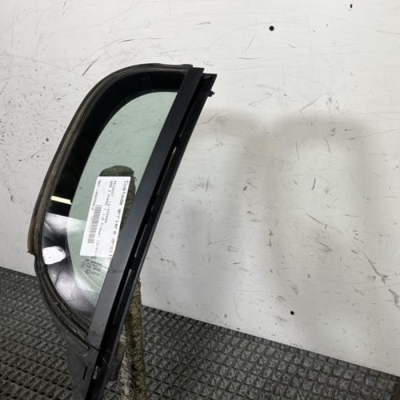 Custode arriere droit (porte) PEUGEOT 308 2 Photo n°3